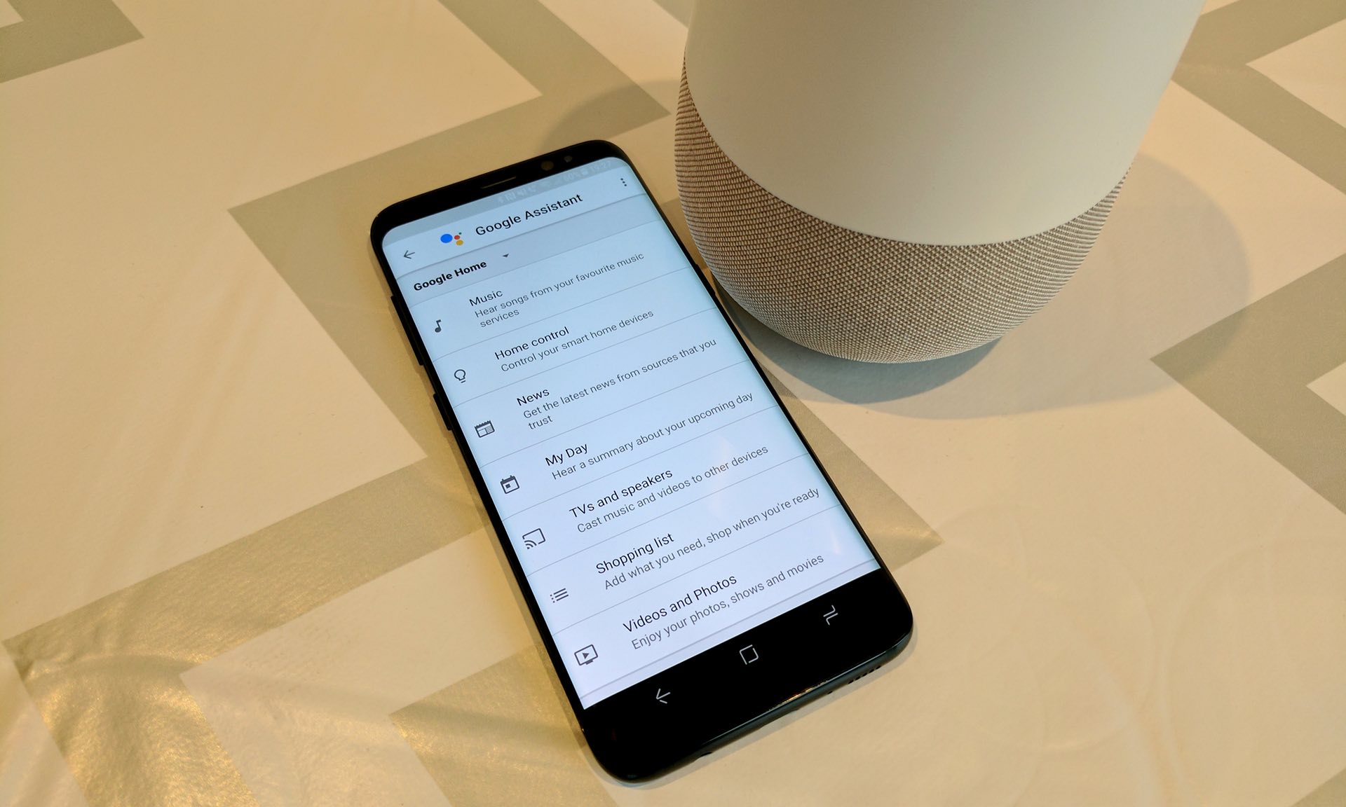 Google, Amazon Want Smart Speakers To Be Hands-free Phones zerxesasso 4048-1