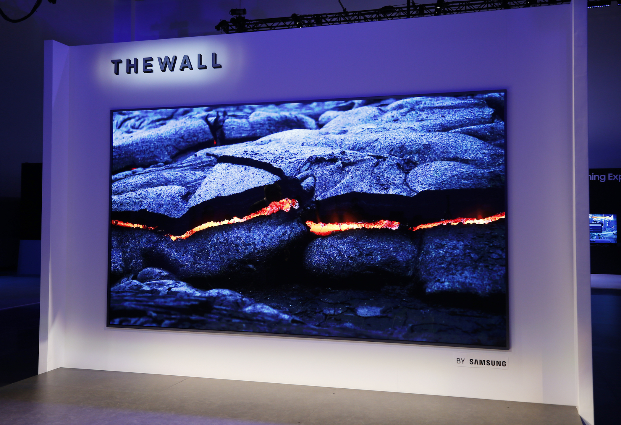 The-Wall-Modular-MicroLED-146-inch-TV-21