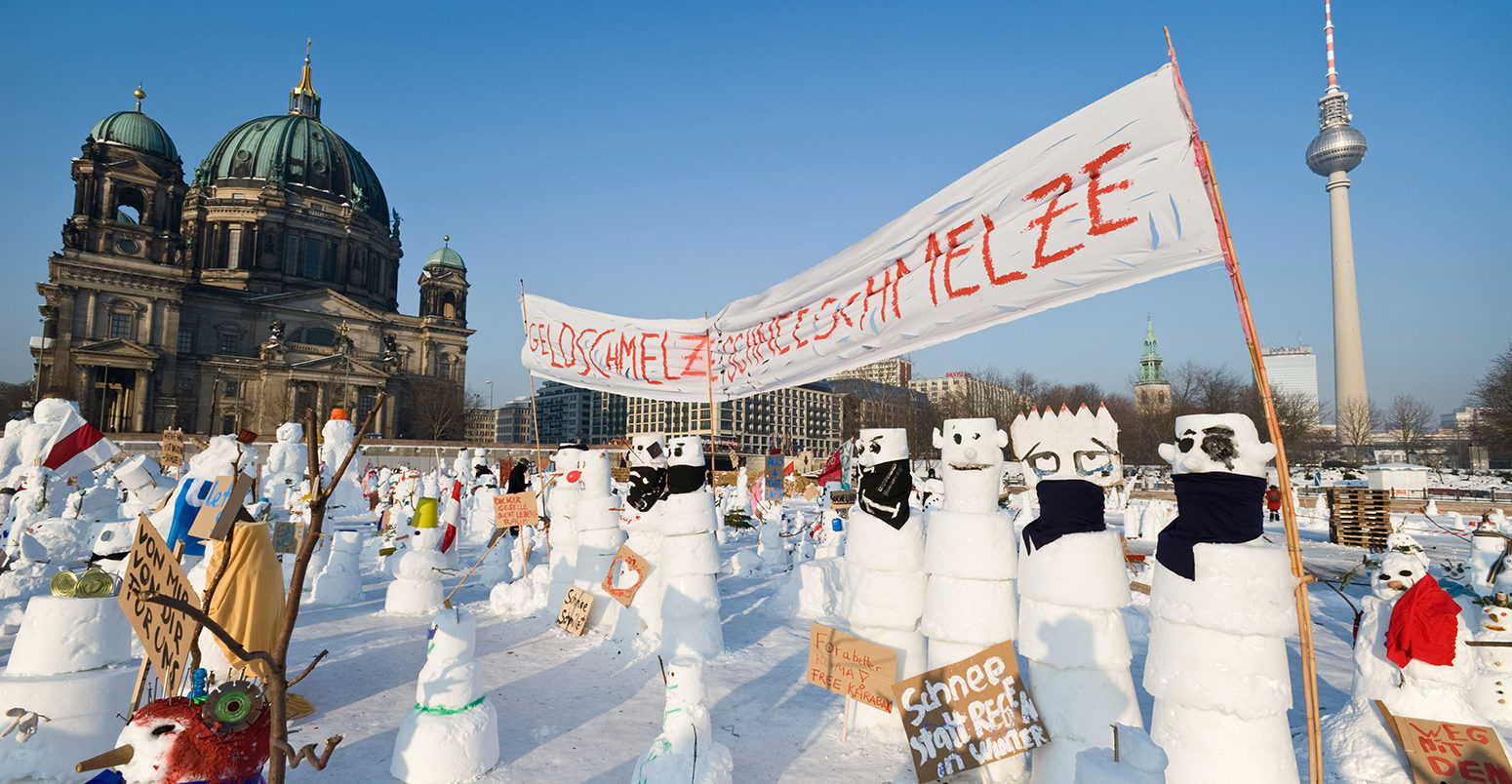 Snowman Demo 2010 on the Schlossplatz, Castle Square, Berlin, Germany, Europe